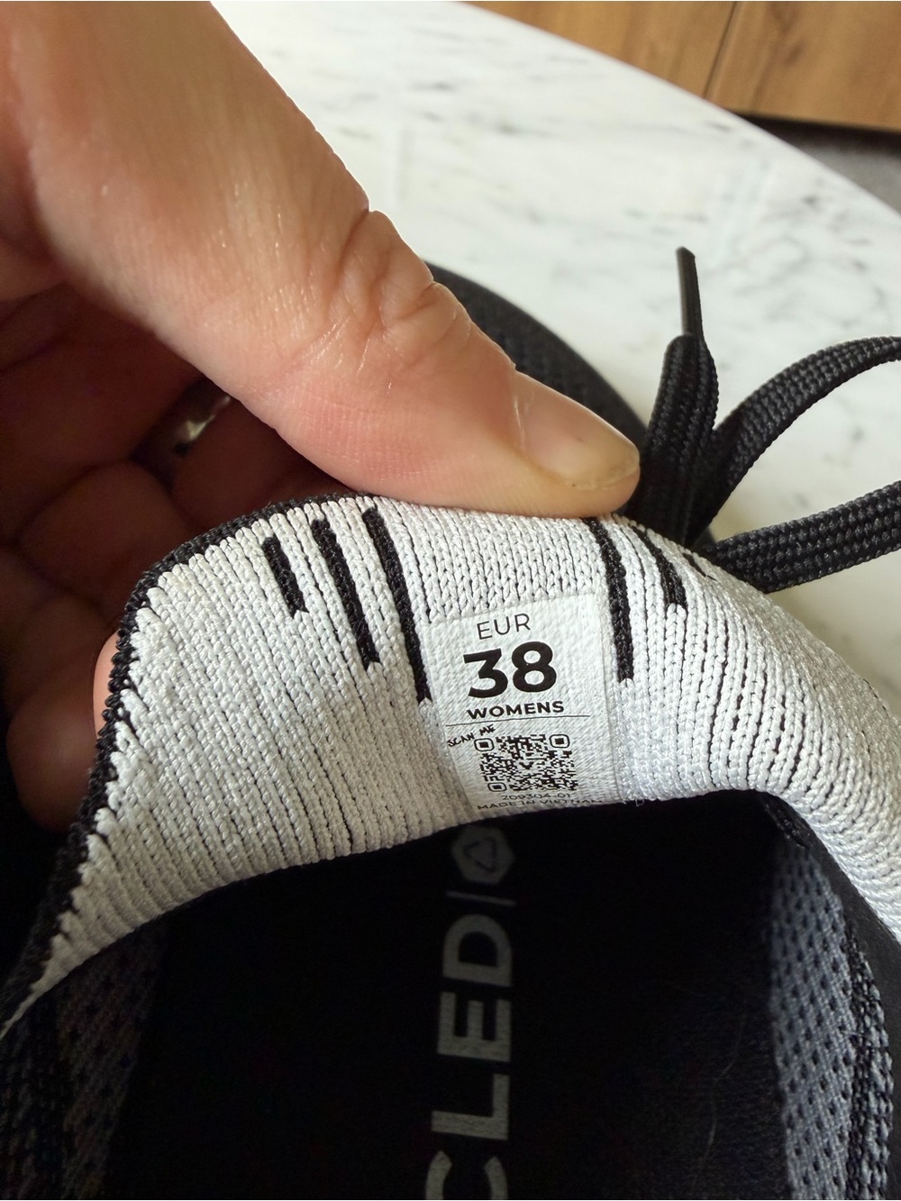 Vivo Barefoot Primus Lite Knit Sneakers - Picture 5 of 9